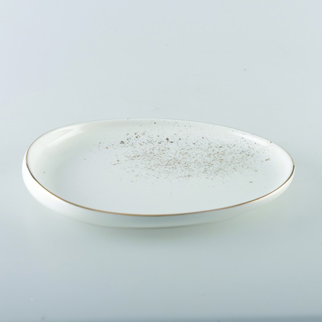Secondo immagine del prodotto Set di 3 piatti dessert ovali in porcellana bianca flash oro by Aulica