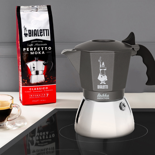 Cafetiere Italienne BIALETTI - BRIKKA - Induction 4 tasses