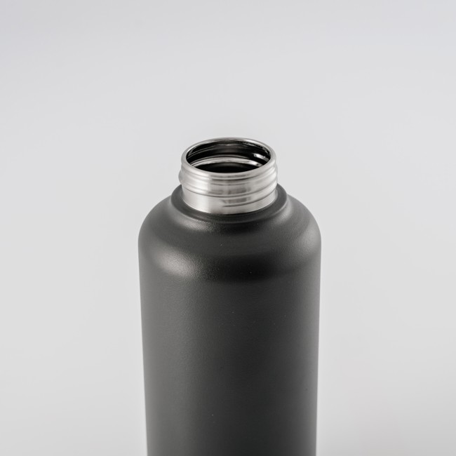 Secondo immagine del prodotto EQUA Bottiglia in acciaio inox Timeless Dark - 600ml by Equa Italia