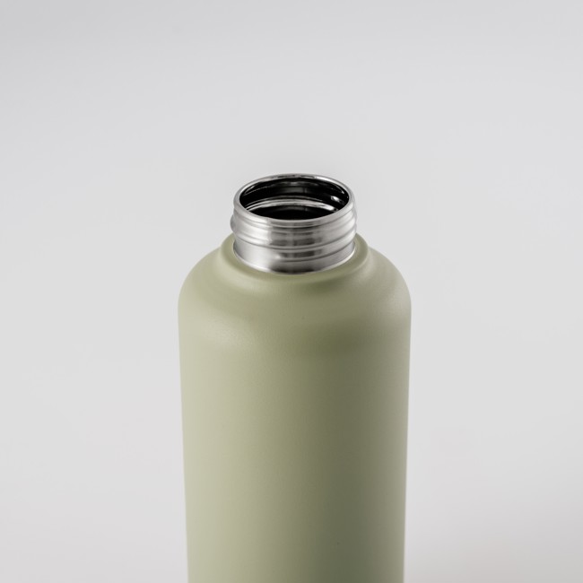 Secondo immagine del prodotto EQUA Bottiglia in acciaio inox Timeless Matcha - 600ml by Equa Italia