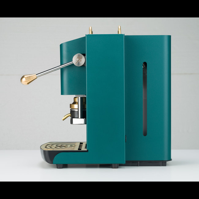 Secondo immagine del prodotto FABER Macchina da Caffè a cialde - Pro Mini Deluxe British Green Ottonato 1,3 l by Faber