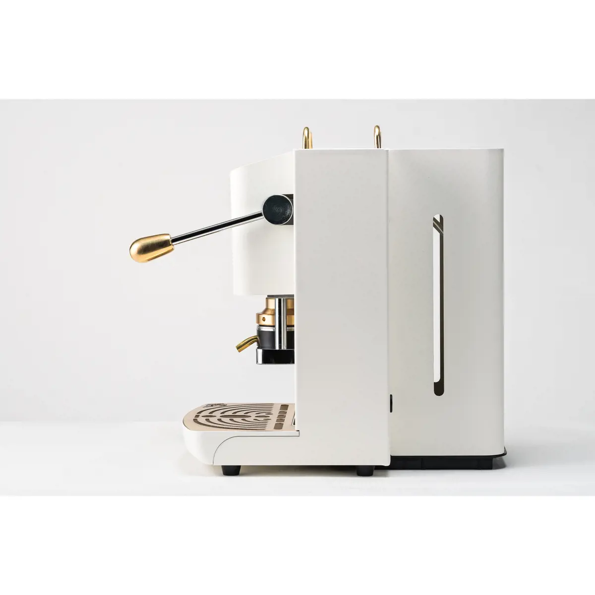 Zweiter Produktbild FABER Kaffeepadmaschine - Pro Deluxe Pure White Messing 1,3 l by Faber