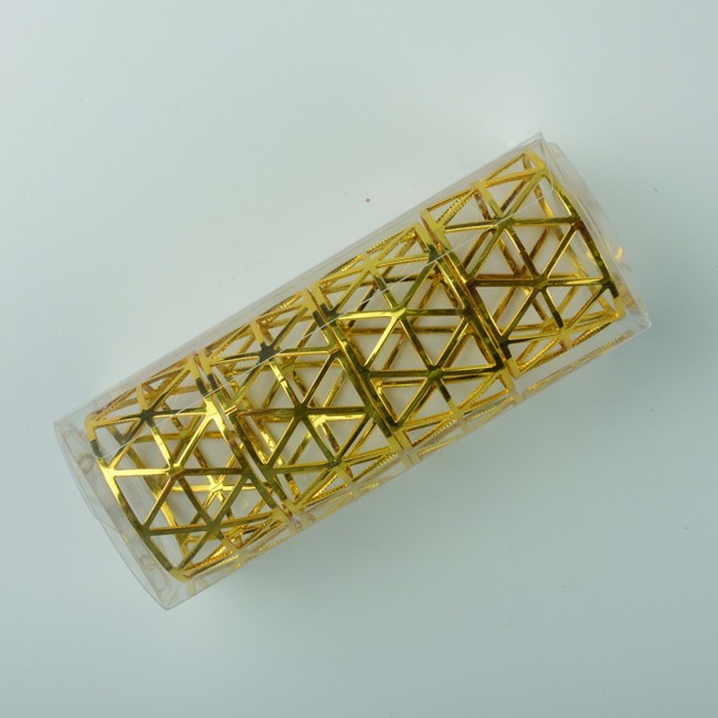 Secondo immagine del prodotto Set di 4 anelli portatovaglioli design triangolo by Aulica