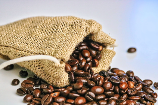 Grains De Café Pour La Production D'un Délicieux Café Dans Une